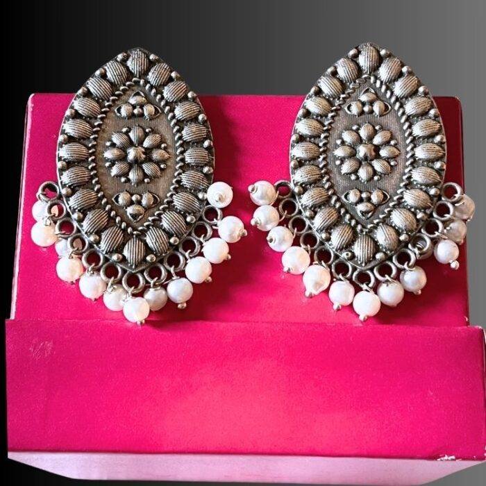 Oval Shaped Oxidised Studs - Image 4