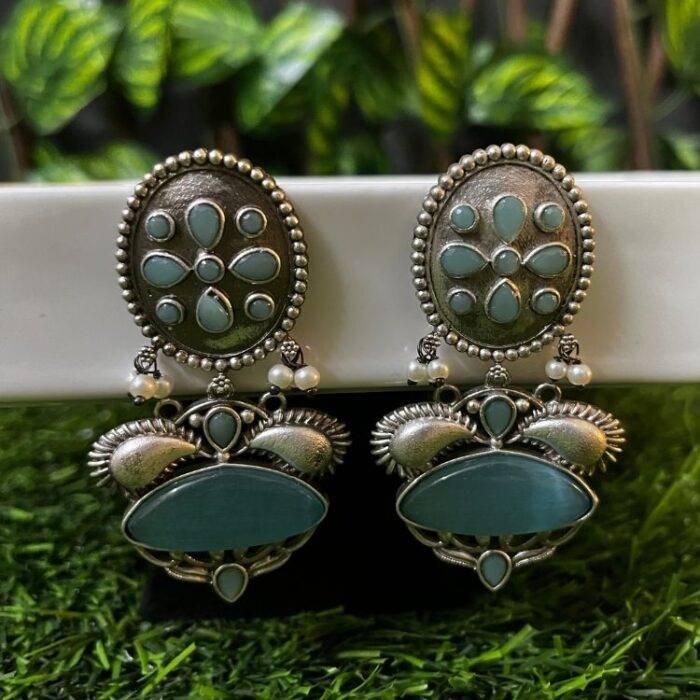 Gleaming Grace Earrings - Image 2