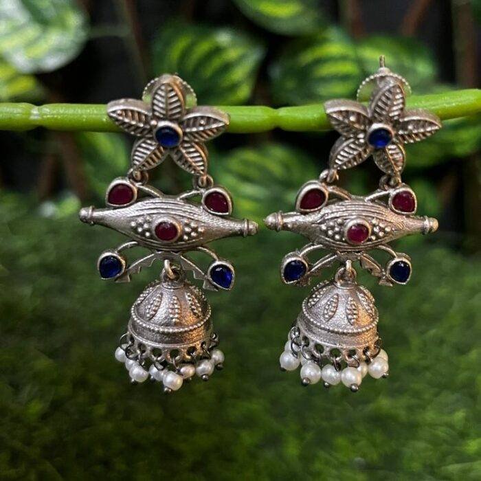 Royal Charm Earrings - Image 2