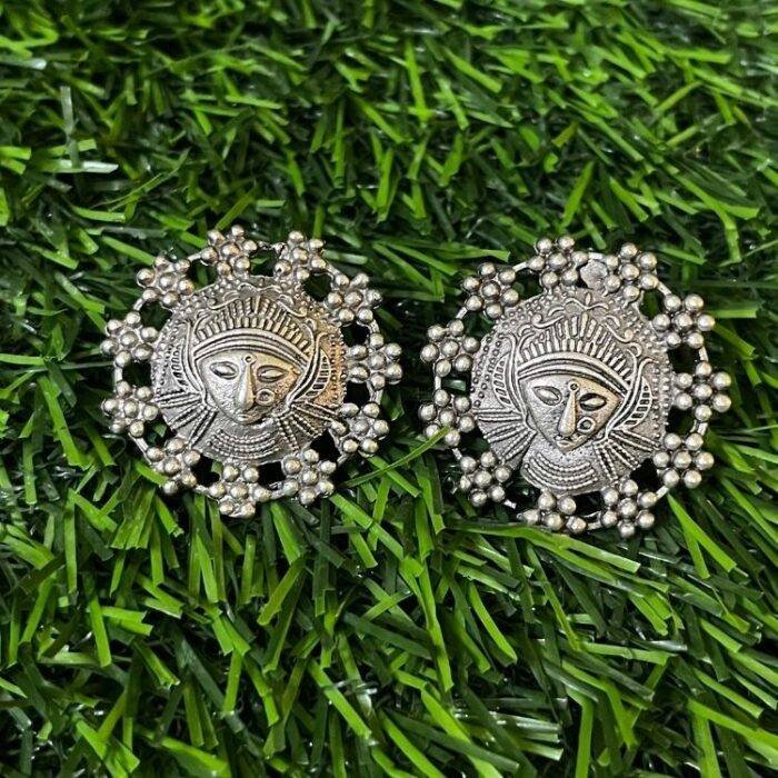 Royal Touch Earrings - Image 2