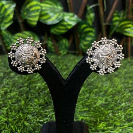 Royal Touch Earrings