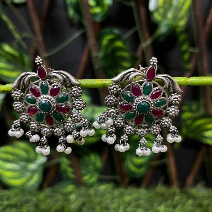 Vintage Radiance Earrings - Image 2