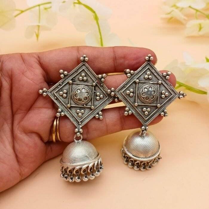 Jhumka Jazz Earrings - Image 3