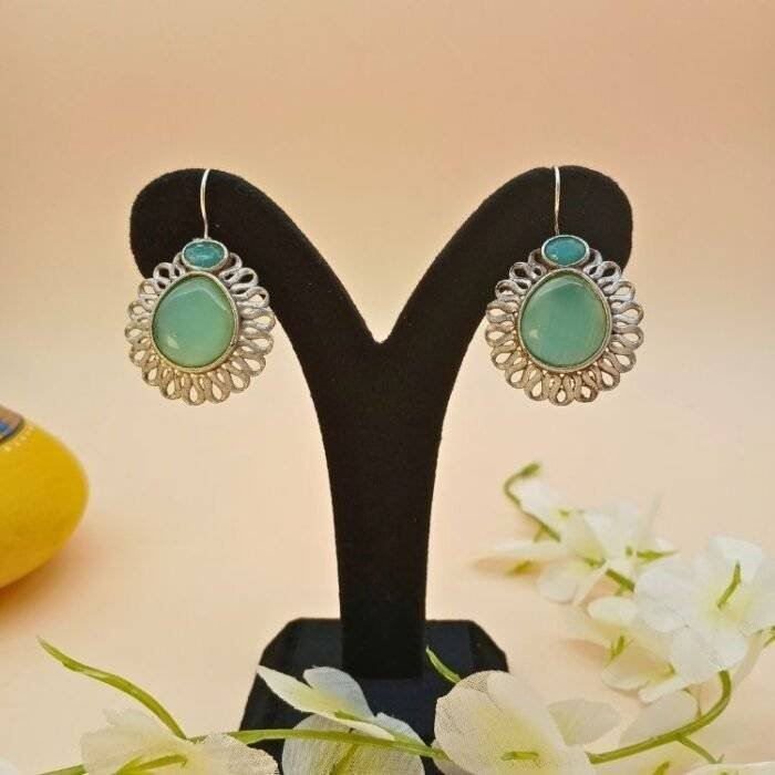 Little Leaves Earring - Image 3