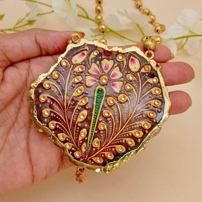 Regal Radiance Meenakari Agate Necklace - Image 3