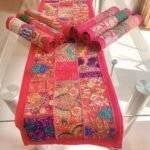 Magenta Crafted Heritage Table Runner and 6 Mats Set