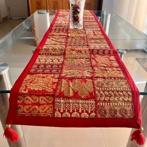 Meadow Bloom 3 Meadow Bloom Table Runner - Image 1