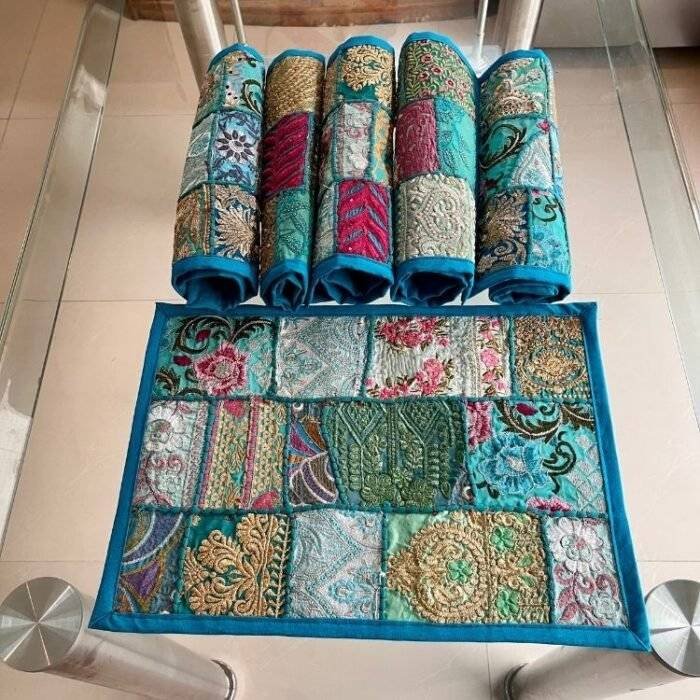 Mosaic Mirage Table Runner and 6 Mats Set - Image 6