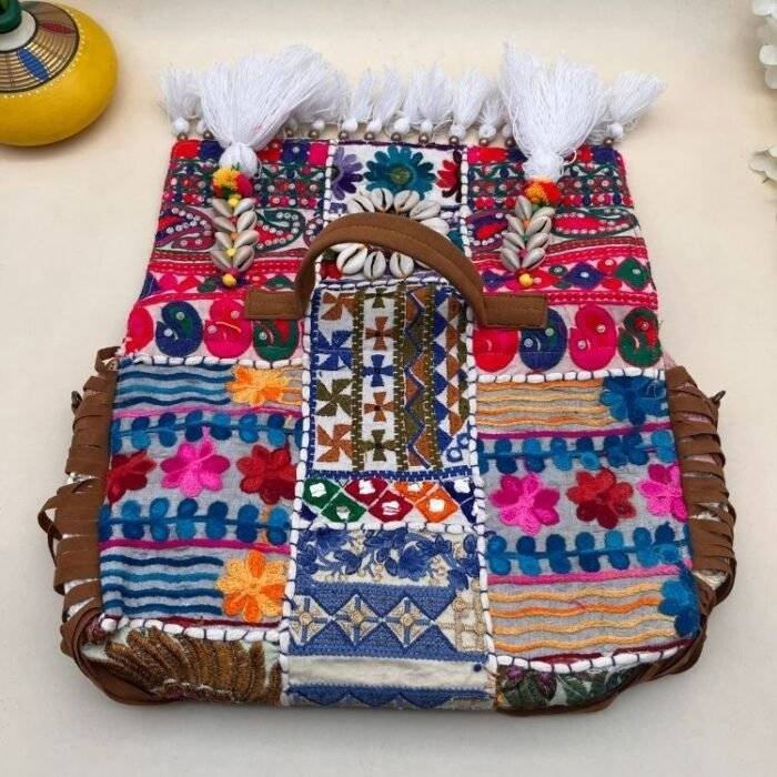 Stitch Wanderlust Banjara Bag - Image 4