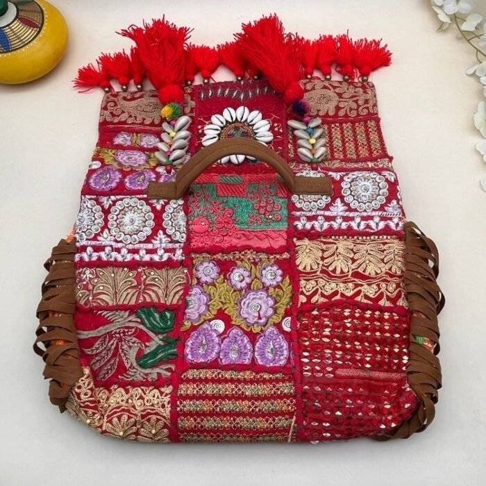 Thread Odyssey Banjara Bag - Image 4