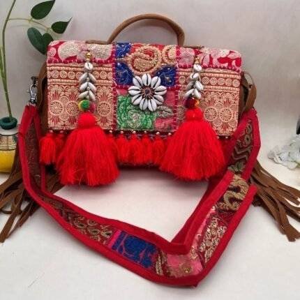 Sashay Stitch Banjara Bag