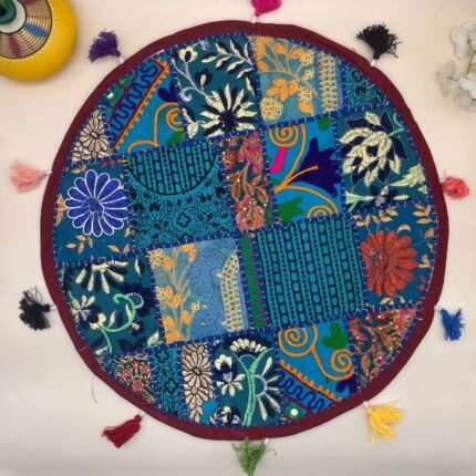 Threaded Legacy Round Table Mat