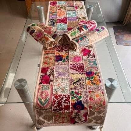 Vedic Vibes Table Runner and 4 Mats Set