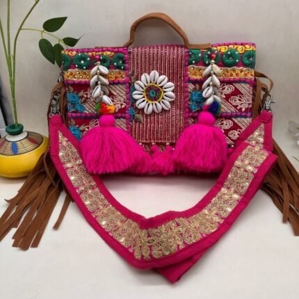 Kaatha Karishma Banjara Bag