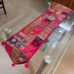 Magenta Table Runner and 4 Mats Set - Image 4