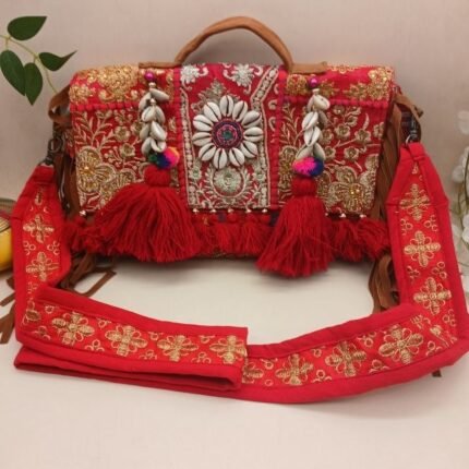 Lal Paar Banjara Bag