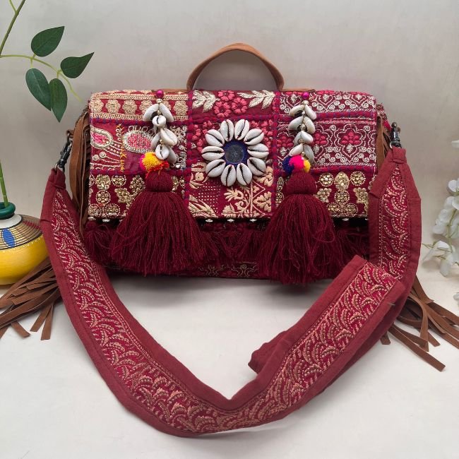 Mehfil Jhola 1 Mehfil Jhola Banjara Bag - Image 1