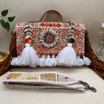 Ghoonghat Phool Banjara Bag