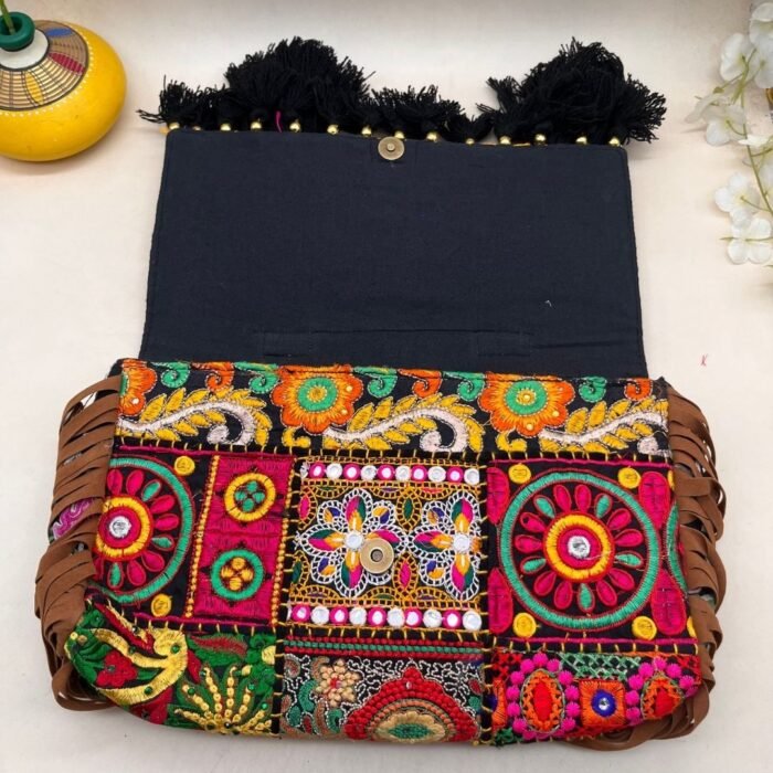 Legacy Loom Banjara Bag - Image 5