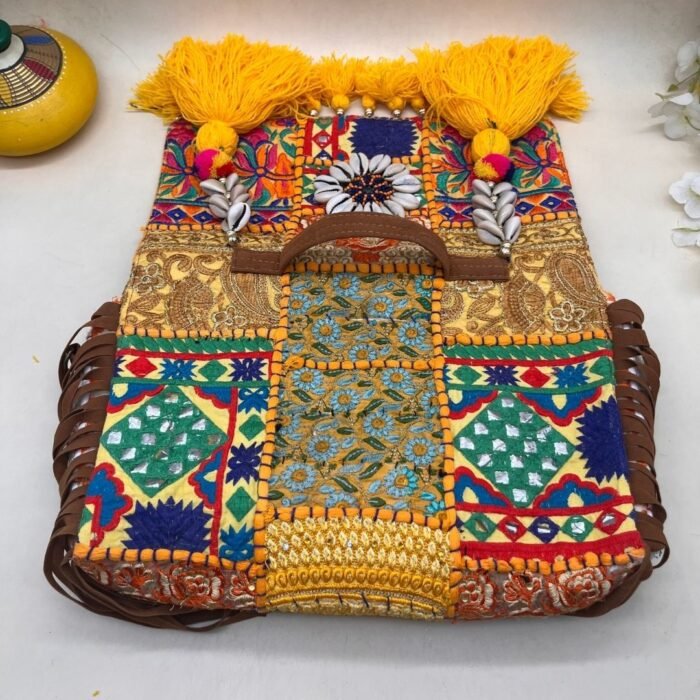 Nazaakat Potli Banjara Bag - Image 4