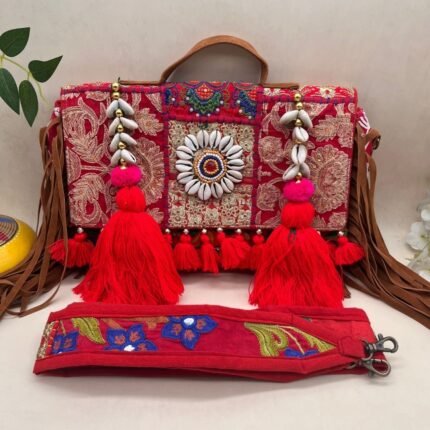 Nomad Nazaara Banjara Bag