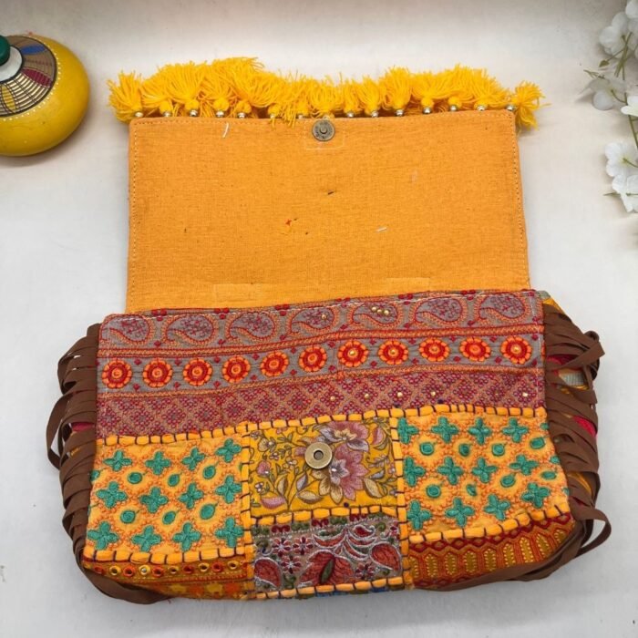 Sitara Vastra Banjara Bag - Image 5