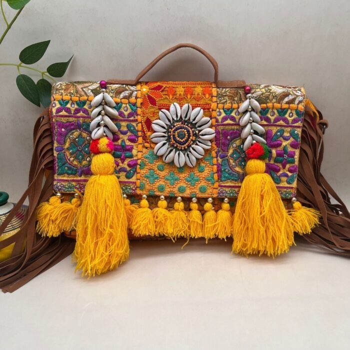 Sitara Vastra Banjara Bag - Image 3