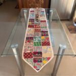 Ivory V shape Table Runner and 4 Mats Set - Image 3