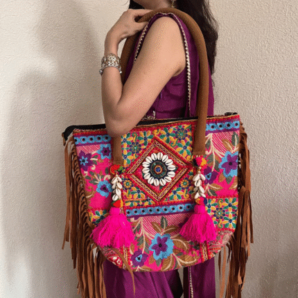 Tote Rani Lok Leher Banjara Bag
