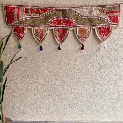 Ivory Bandhanwar Khambadiya Design Toran