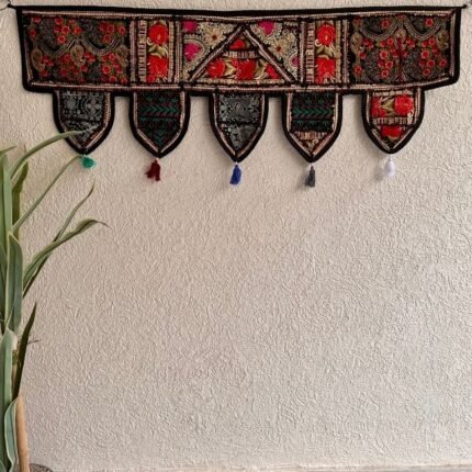 Black Bandhanwar Khambadiya Design Toran