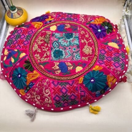 Khambadiya Chumbak Round Cushion Cover 22 x 22 Inch