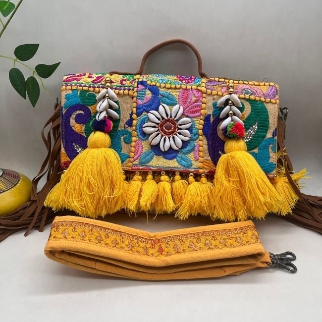 Sui Dhaga 3 Sui Dhaga Banjara Bag - Image 1