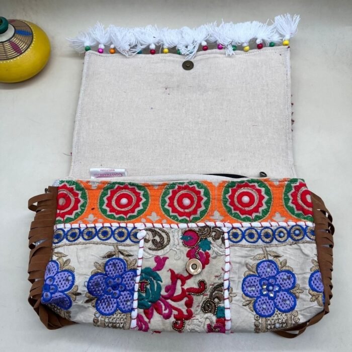 Vastraa Banjara Bag - Image 4