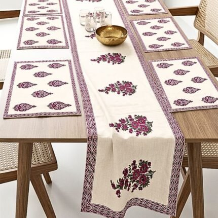 Gulnaar Paisley Dining Collection (Table Runner and 6 Mats)