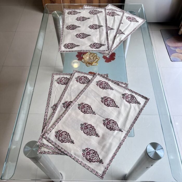 Gulnaar Paisley Dining Collection (Table Runner and 6 Mats) - Image 4