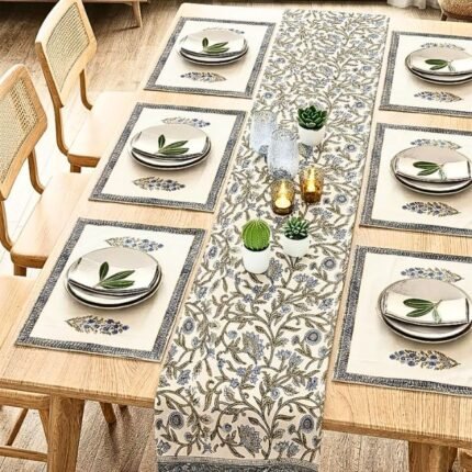 Neel Baagh 7-Piece Dining Table Set (Table Runner and 6 Mats)