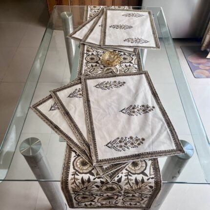 Rajbari Sunehri Buta Dining Ensemble (Table Runner and 6 Mats)