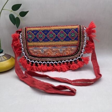 Noorvaan Sling Bag