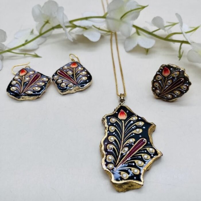 Chitrangan Meenakari Agate Jewelry Set - Image 2