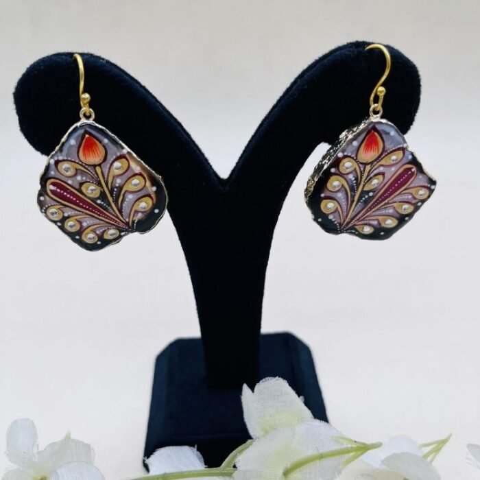 Chitrangan Meenakari Agate Jewelry Set - Image 4