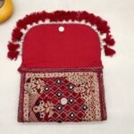 Kaafiyana Sling Bag - Image 5