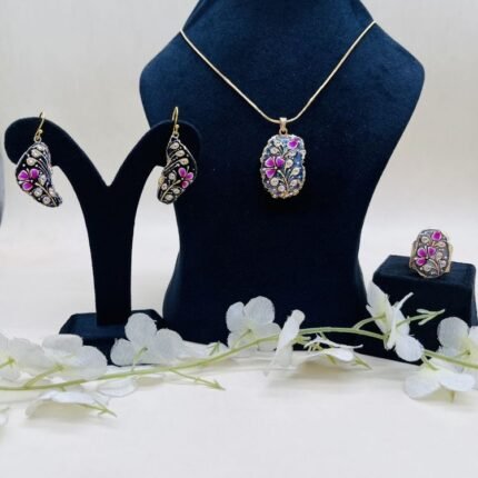 Kaarigari Meenakari Agate Jewelry Set