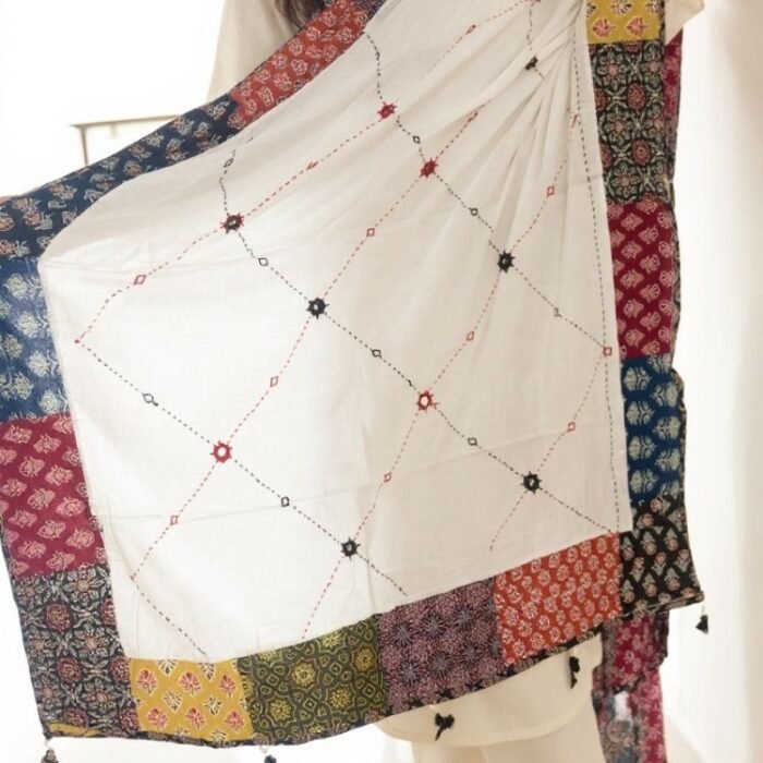 Khaas Kaarigari Ajrakh Cotton Dupatta - Image 7