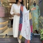 Khaas Kaarigari Ajrakh Cotton Dupatta - Image 3
