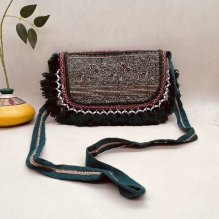 Nomraahi Sling Bag