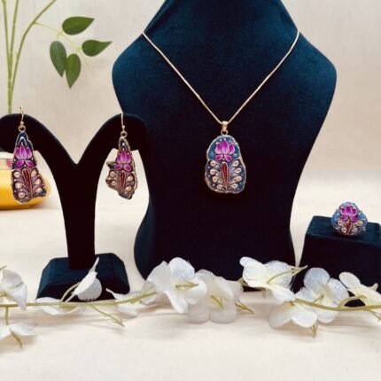 Noor Mahal Meenakari Agate Jewelry Set