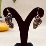 Rajsi Elegance Meenakari Agate Jewelry Set - Image 3