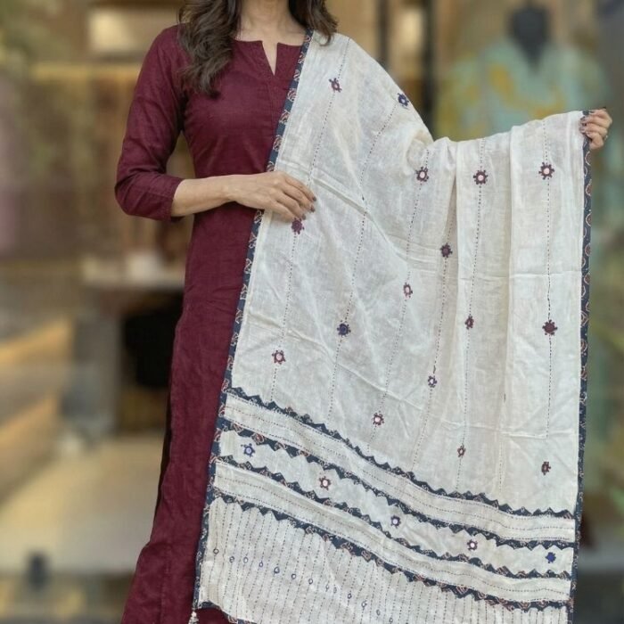Rajwada Rang Ajrakh Cotton Dupatta - Image 4
