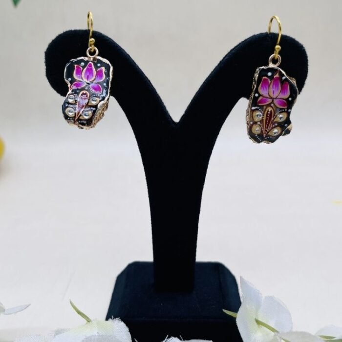 Sunehri Katha Meenakari Agate Jewelry Set - Image 3